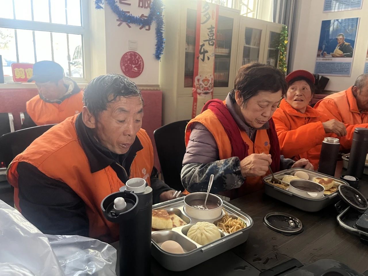 fea03eff8664a9b618217fa30fade2a9 fea03eff8664a9b618217fa30fade2a9.jpg