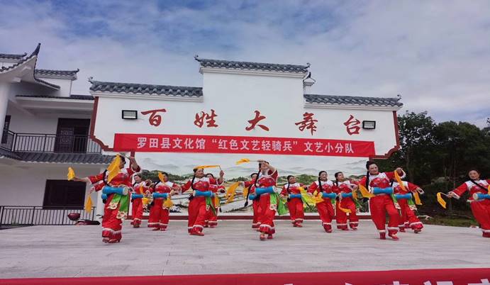 clip_image057 5月26日文化馆红色文艺轻骑兵活动照片(三里畈镇张家湾村) (2)