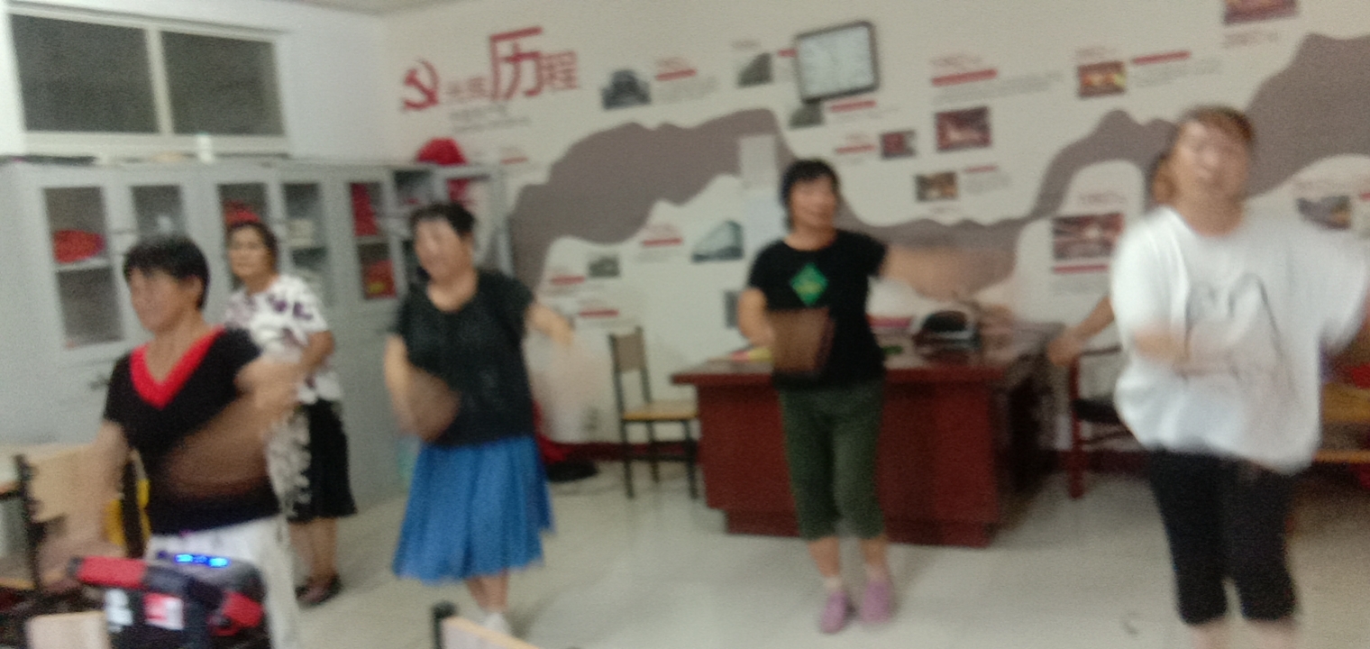 （度假区）度假区于集镇金吕村广场舞