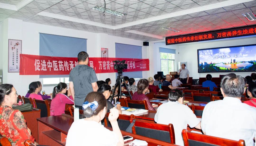 8ea9cc6d34169e1fcb09a7b9f04218b5 8ea9cc6d34169e1fcb09a7b9f04218b5.jpg