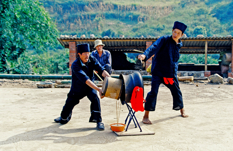 省级非遗项目《壮族铜木神鼓舞》 省级非遗项目《壮族铜木神鼓舞》.jpg