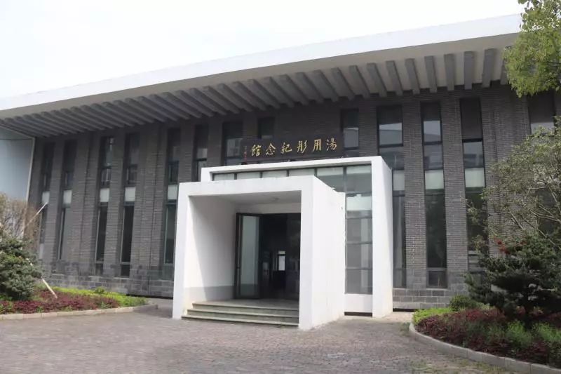 https://mmbiz.qpic.cn/mmbiz_jpg/fa1VpZ5aj8JPb1iccN7T45sEQjwtAk8icEWgQpao5FfJdE3Bia5CoUYeY1AeddMz02zMrwpDhSmVGm81XmzRKaxHg/640?wx_fmt=jpeg&wxfrom=5&wx_lazy=1&wx_co=1