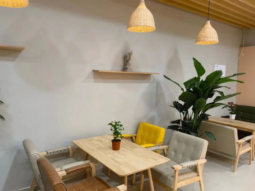 776071243 776071243.jpg