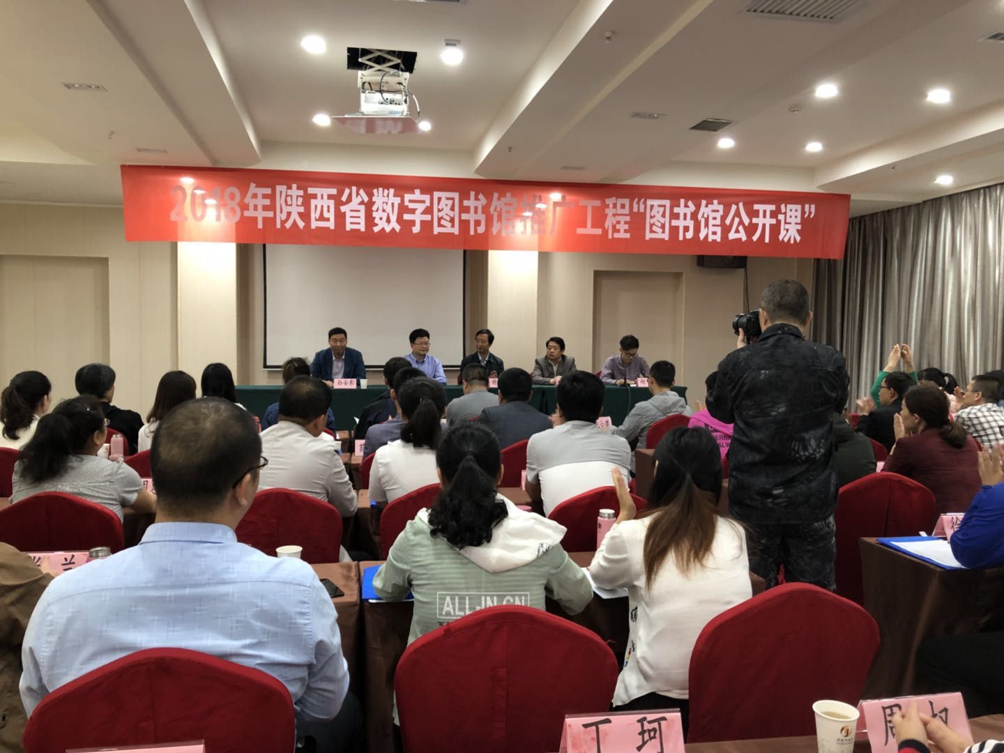 mmexport1526985013598