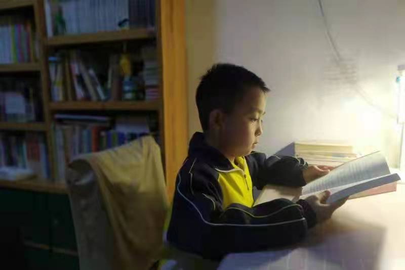 李锦睿 李锦睿.png?v=1763162775427