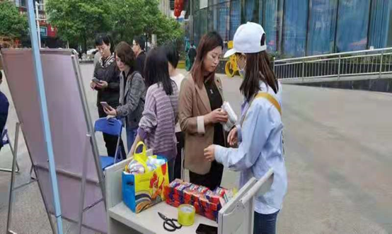 4 4.png?v=1763901913379