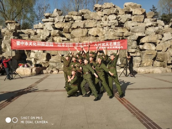 1405896187 1405896187.jpg