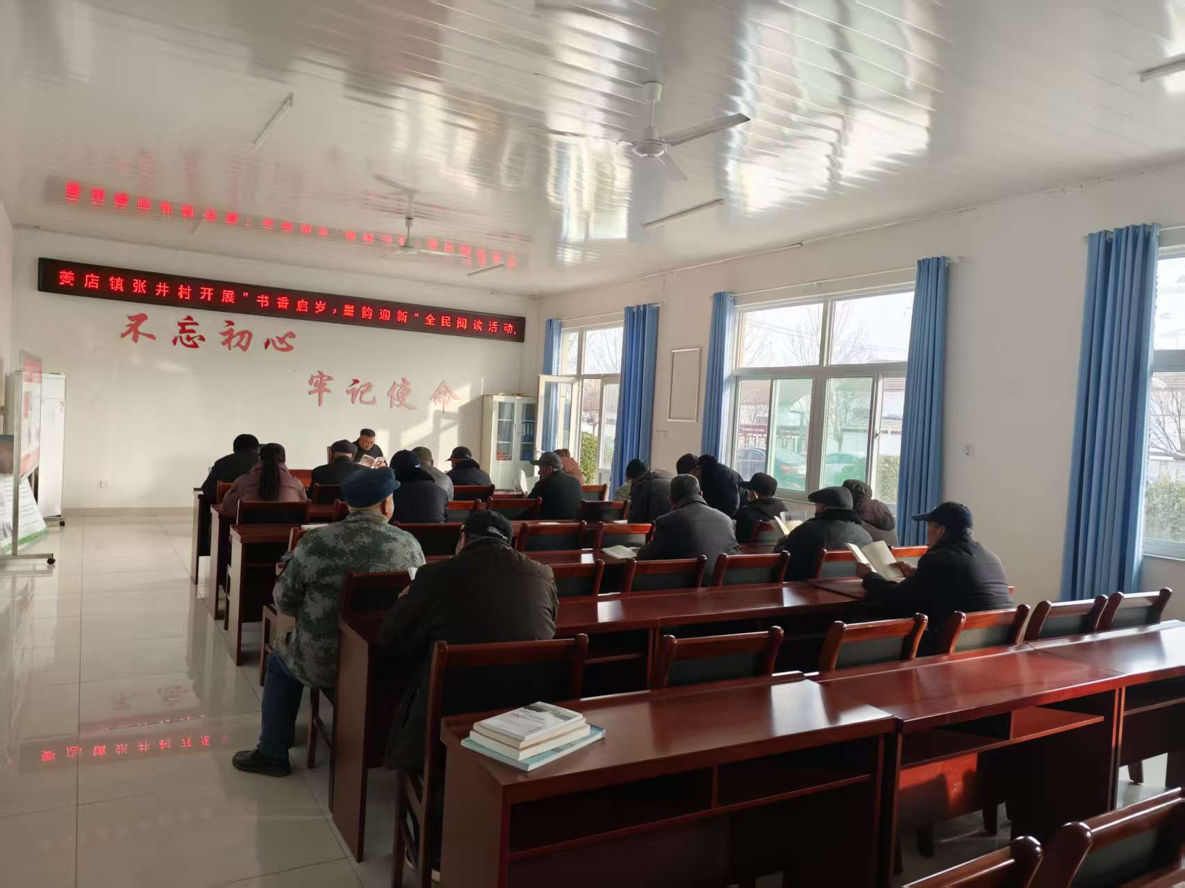 edc7d69f1d1a001172b4acf3b0839786jpg