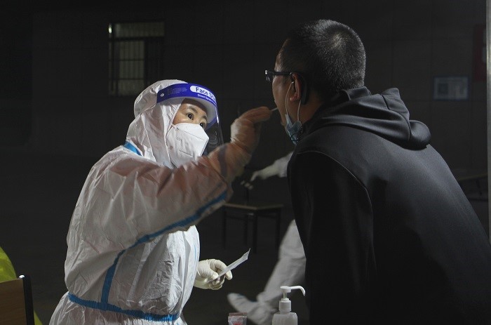 生活的坚守  田裕国.jpg