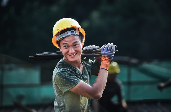 穆秦岭《灿烂的笑容》