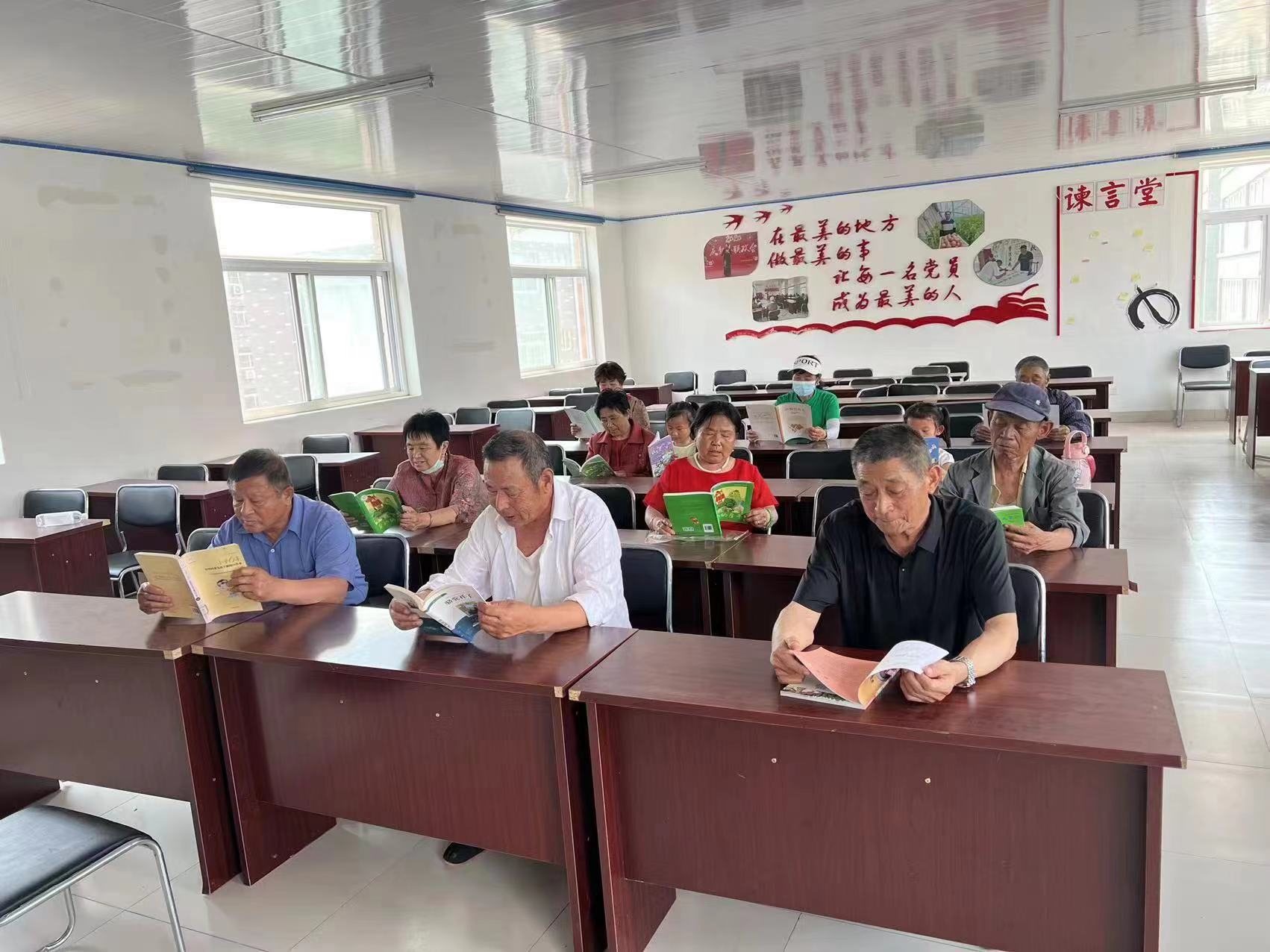 [高唐]尹集镇文化站举办全民阅读活动