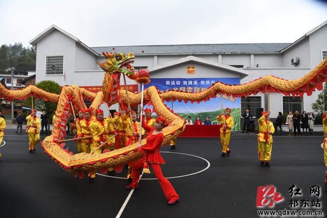 舞龙队 舞龙队.jpg