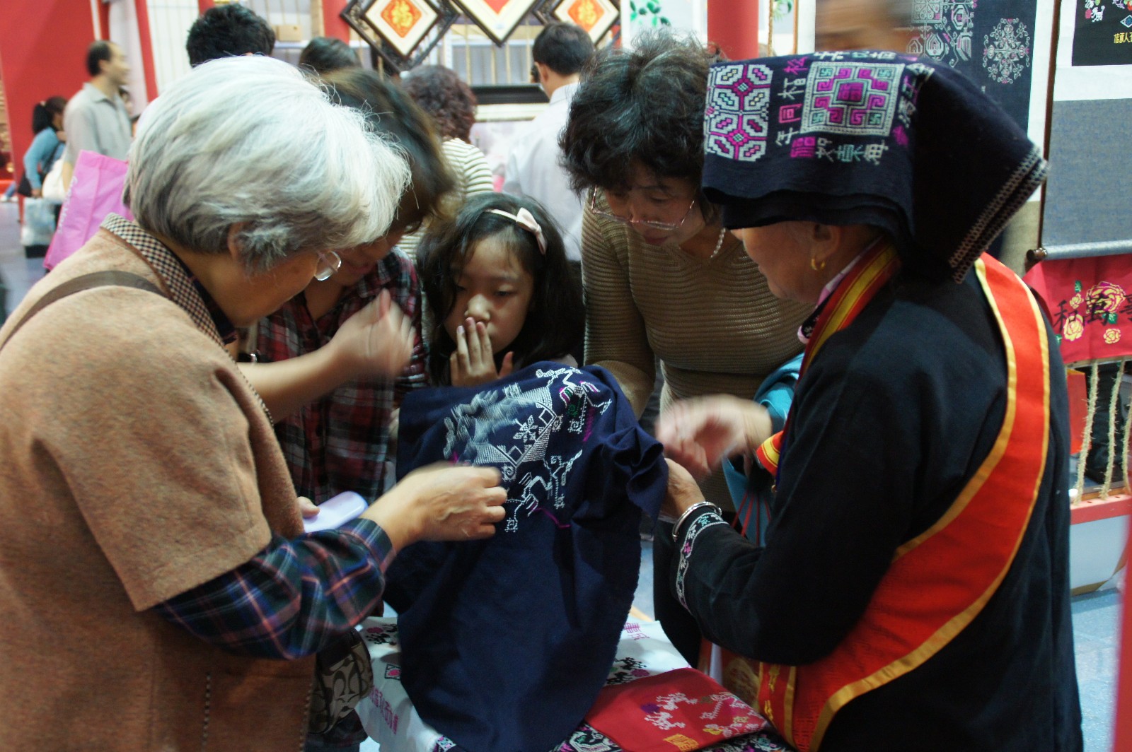 国家级传承人石九梅参加天津市非物质文化遗产展演活动