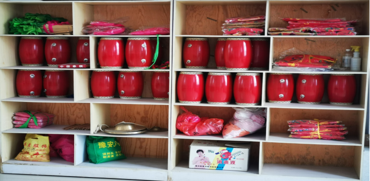 为村级服务中心配备器材