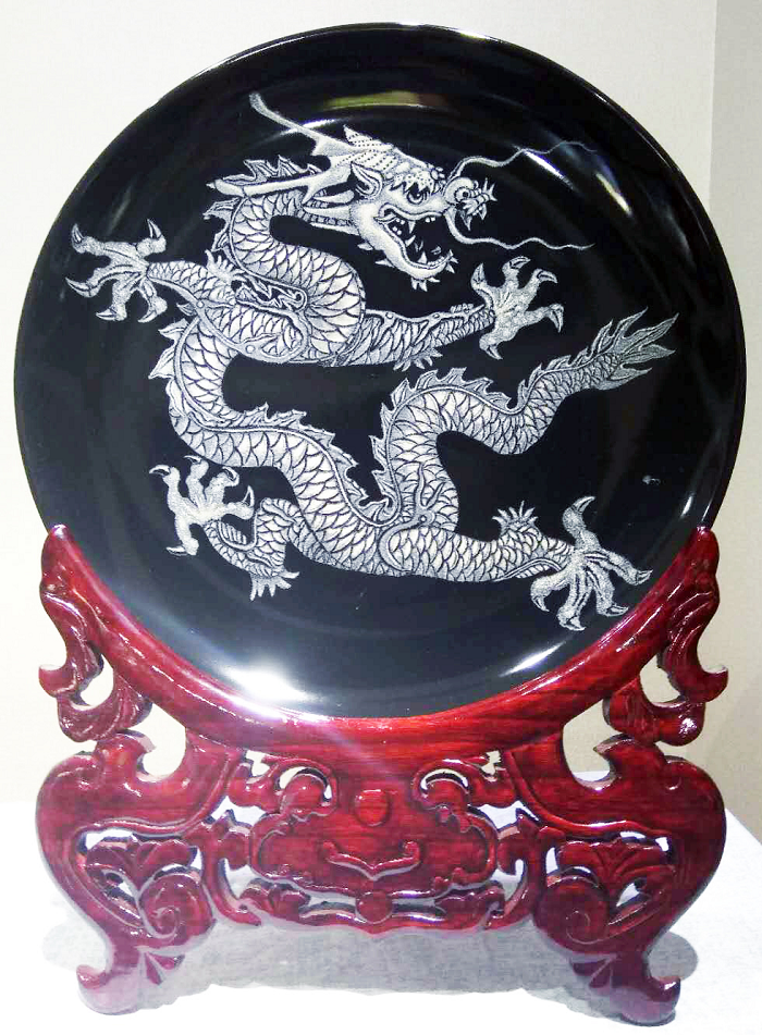 传统美术刻瓷技艺3