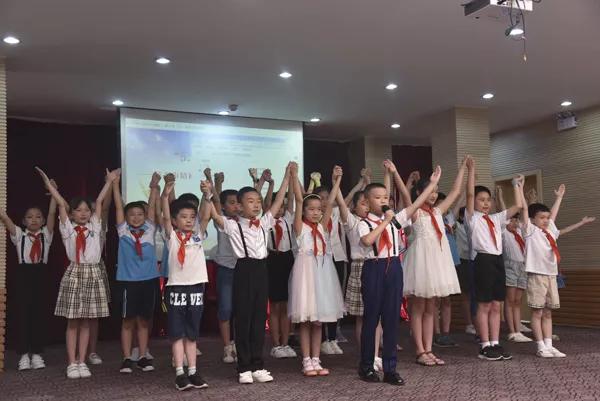 2018年5月18日小小宣讲员风采展示中性活动、推动社会主义核心价值观的培育和践行,助力精神文明建设和文明城市创建工作。 2018年5月18日小小宣讲员风采展示中性活动、推动社会主义核心价值观的培育和践行,助力精神文明建设和文明城市创建工作。.jpg