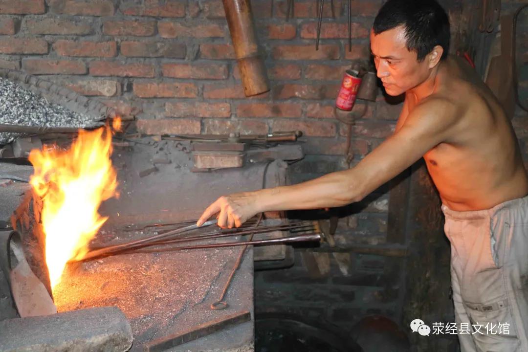 微信图片_20201204101220 微信图片_20201204101220.jpg