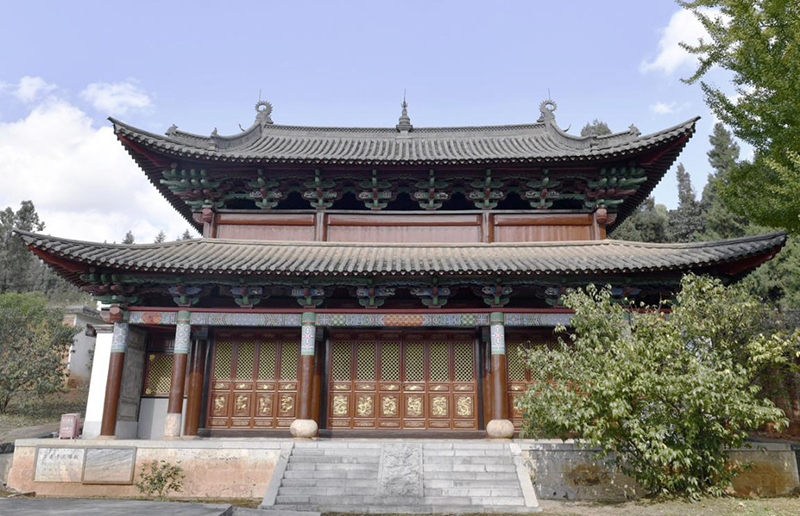 万寿寺三佛殿 万寿寺三佛殿.png