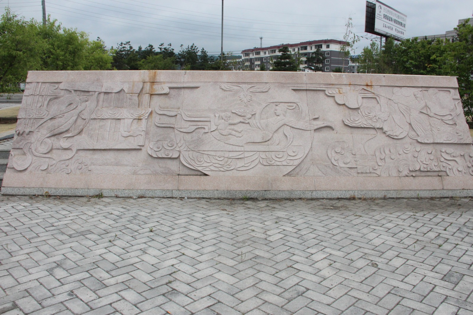 布库里雍顺降生雕刻