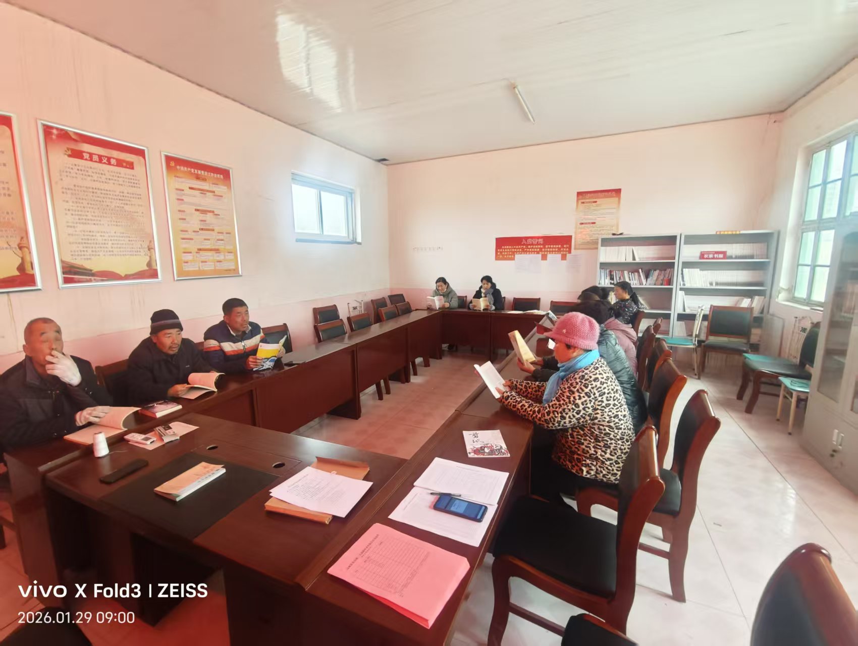 8824cfe816684e8329d5033ef7aba2eejpg