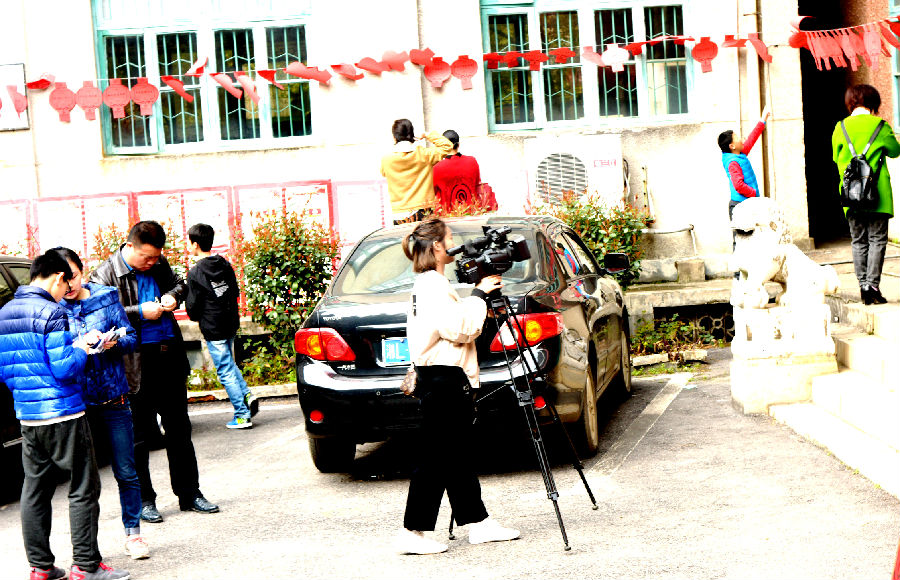 20180308183533_es40x4koqe