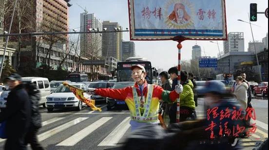 8《义务交通管理员》 吴祥瑞
