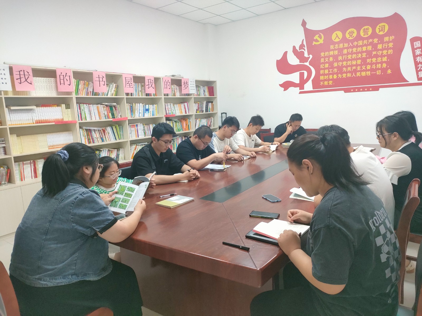 45号-阅读照片-2.jpg
