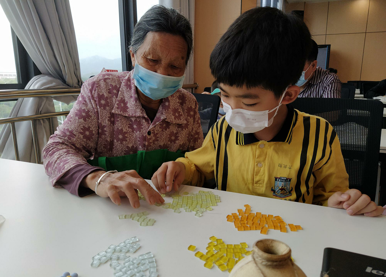 1653033124(1) 1653033124(1)