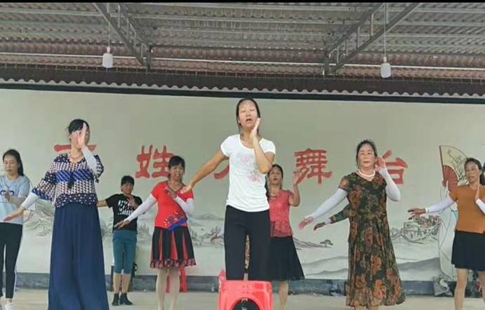 clip_image055 14c6df68e96263c4c2e0041b2eee81a