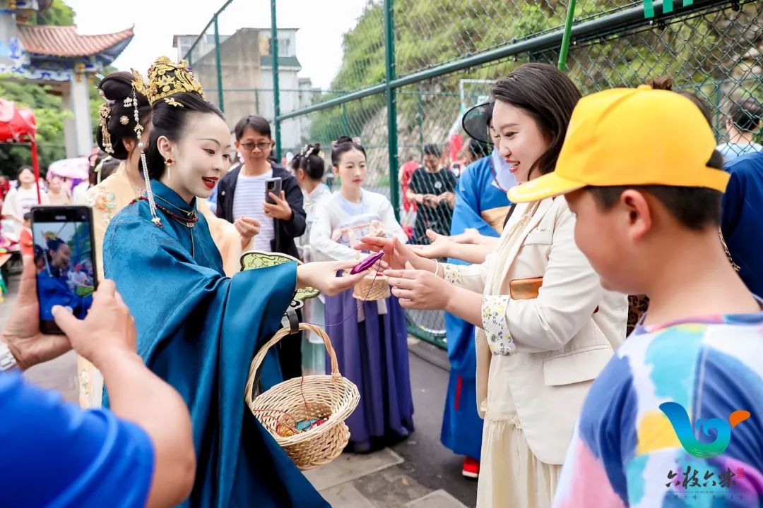 9 9.jpg?v=1762802649159