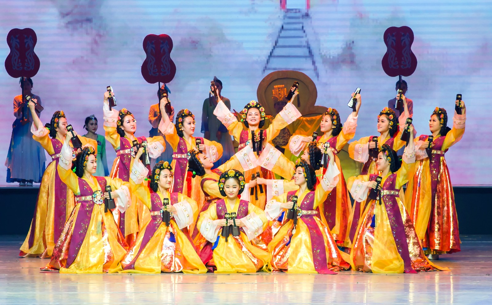 “朝鲜族牙拍舞”——表演图片4