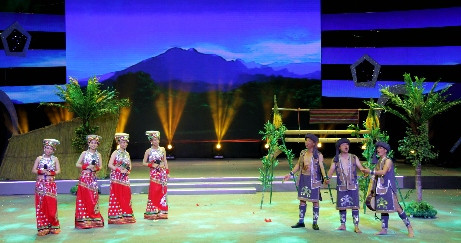 《山兰放歌》 《山兰放歌》