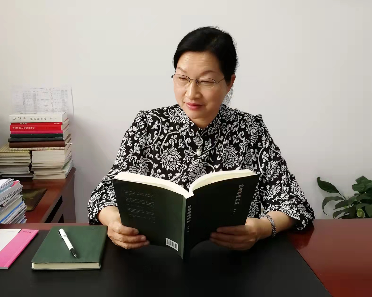 朱桂凤 朱桂凤.png?v=1763162842238