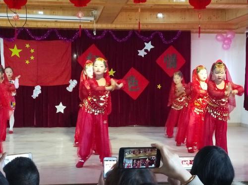 迎元旦红歌会