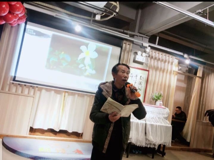 18 18.jpg?v=1762752500028