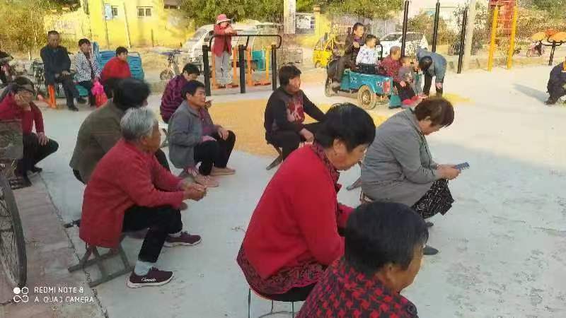 【高唐县】尹集镇解庄村组织“我们的中国梦文化进万家”文艺巡演活动