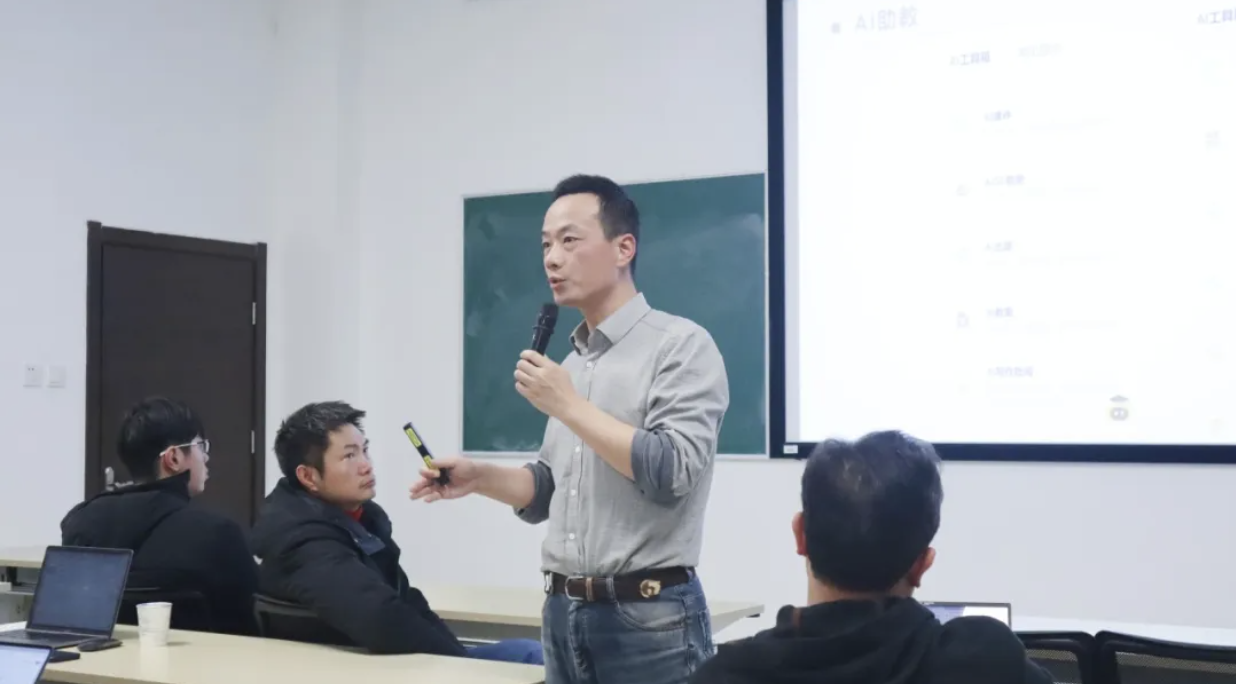 ??2025-01-09 22.22.44.png