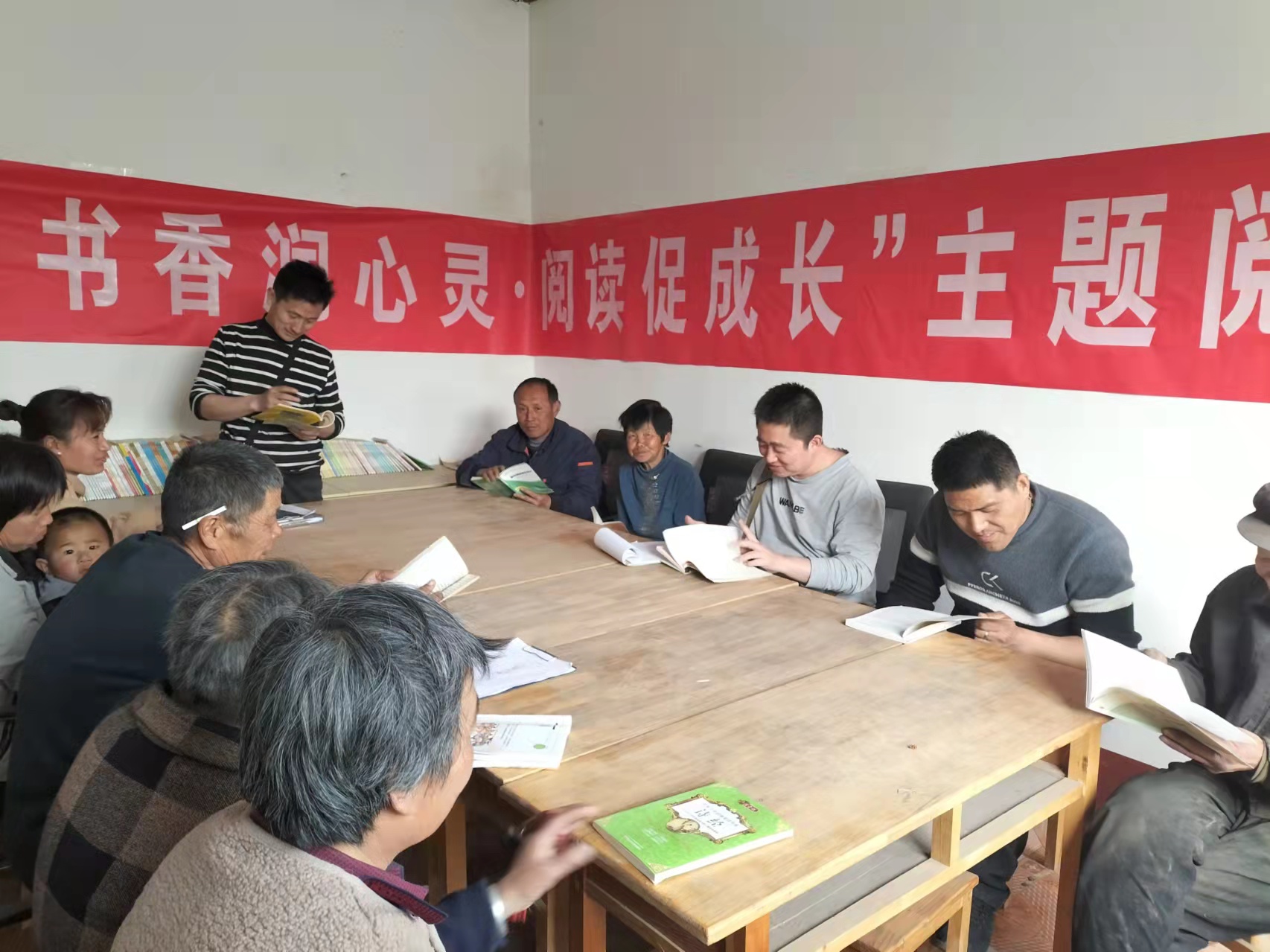 【冠县】书香润心灵，阅读促成长主题阅读活动走进西野庄