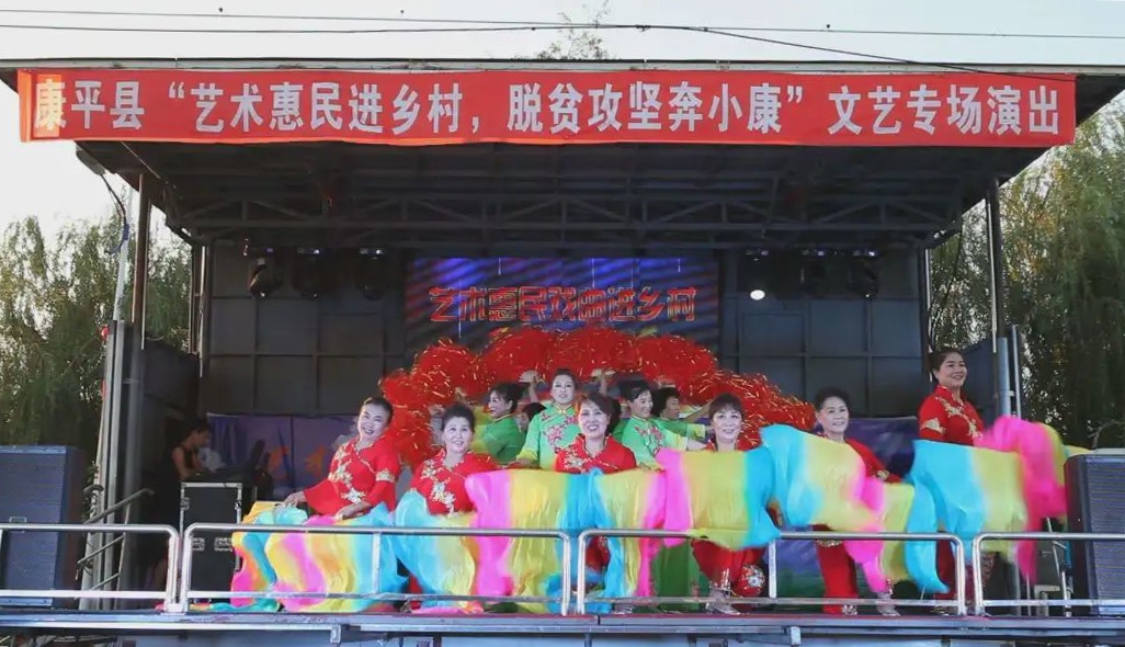 艺术惠民进乡村 艺术惠民进乡村.jpg