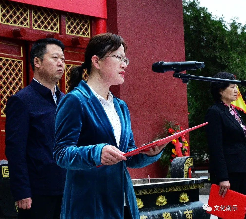 bf6da4118fec154bde44c3b8cfcad5d8 bf6da4118fec154bde44c3b8cfcad5d8.jpg