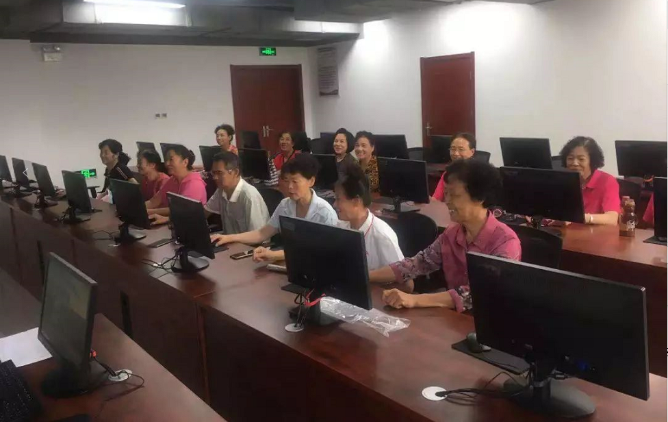 15704970284322782 15704970284322782