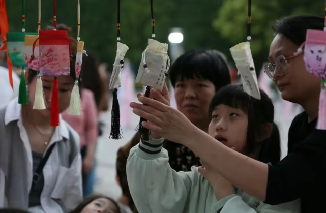 7febd4c8a264c261e1acdd54d5bf6764png