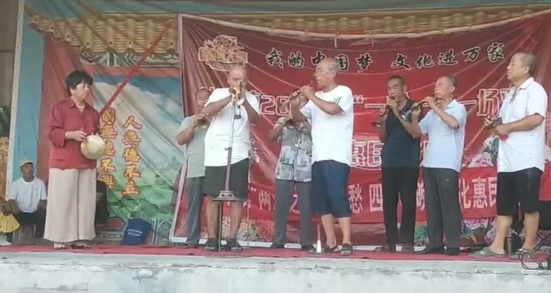 高唐县清平镇开展“两河之约忆乡愁  四季村晚”文化惠民演出