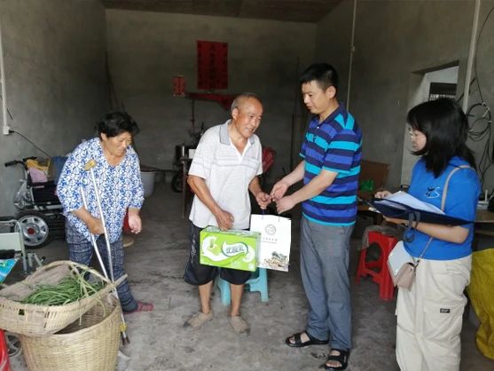 efd9b299694a316f92cc1261d23ad266 efd9b299694a316f92cc1261d23ad266.jpg