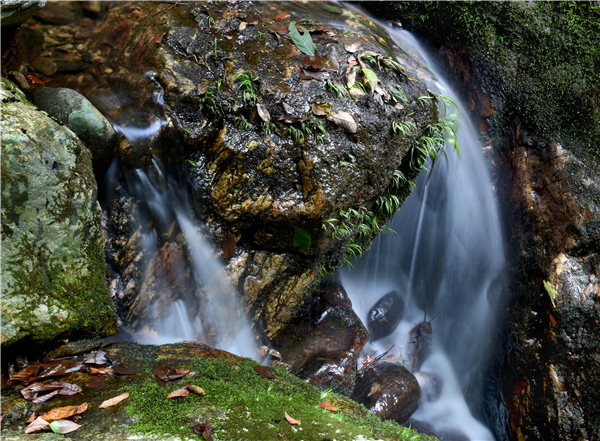 18--DSC_6922青龙首峡谷景区瀑布诗意景观。 18--DSC_6922青龙首峡谷景区瀑布诗意景观。.jpg