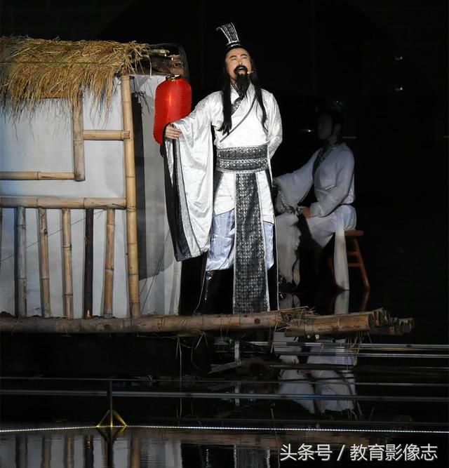 20170824191003_obpvdw0f8x