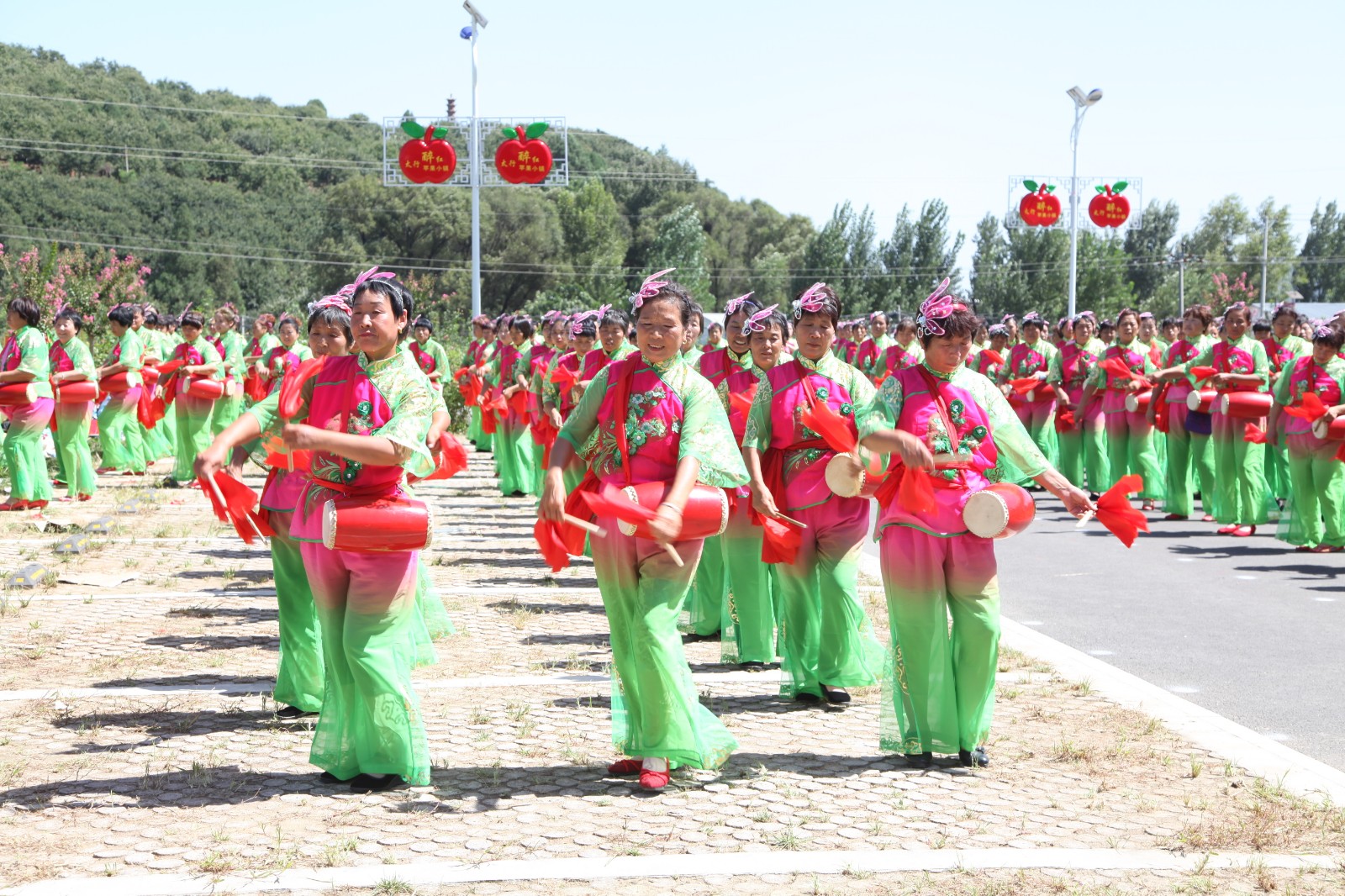 47国际公路自行车赛文艺展演