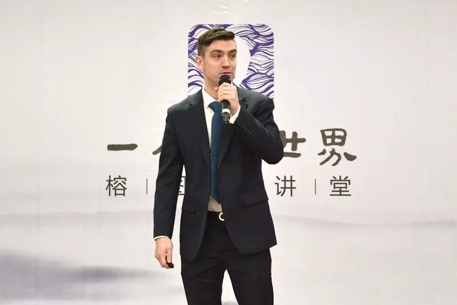 一人一世界4eddy.webp 一人一世界4eddy.webp