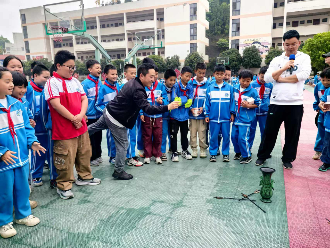 a6b821621045b091a3fd352eb0be3443 a6b821621045b091a3fd352eb0be3443