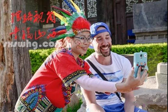 26《合影》郝建中